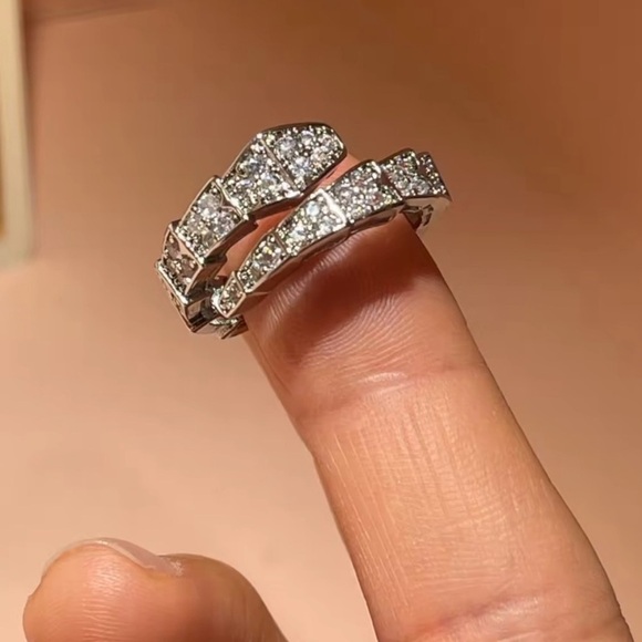 Serpenti Silver Crystal Adjustable Ring - Picture 5 of 6